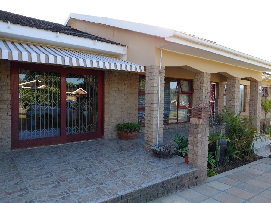 3 Bedroom Property for Sale in Strelitzia Park Eastern Cape